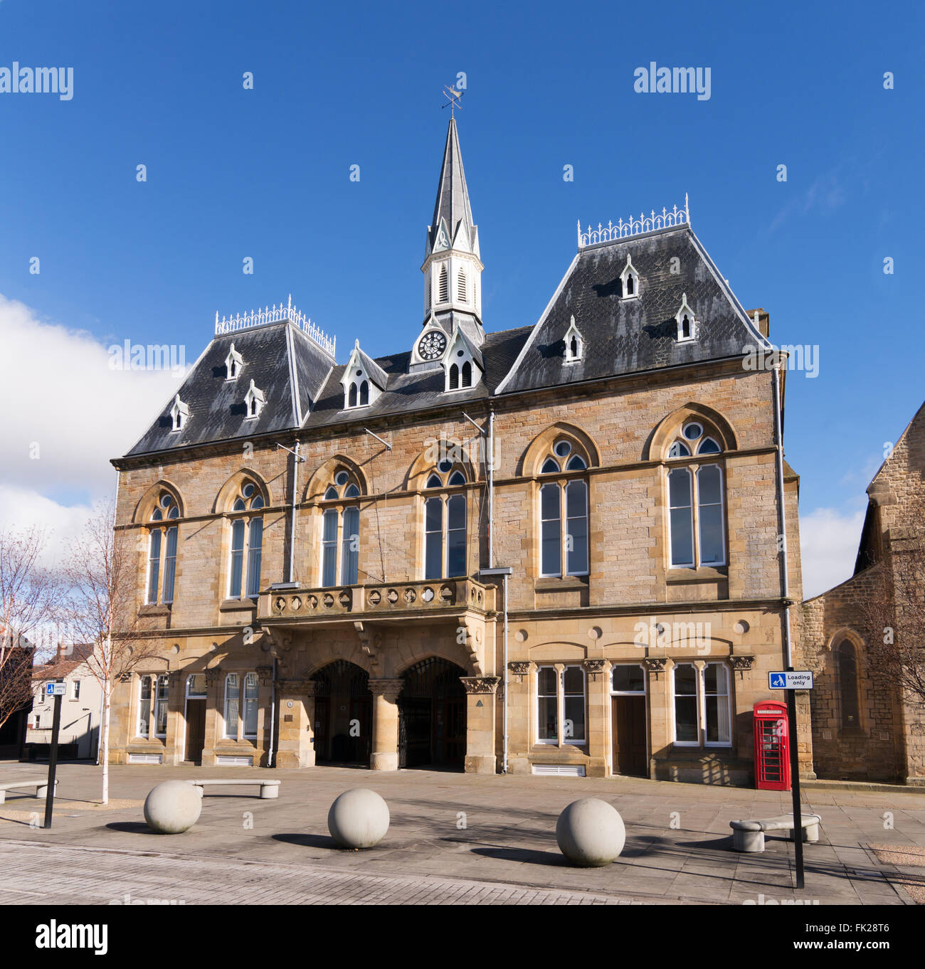 The town hall in Bishop Auckland Market Square, Co. Durham, England, UK Stock Photo