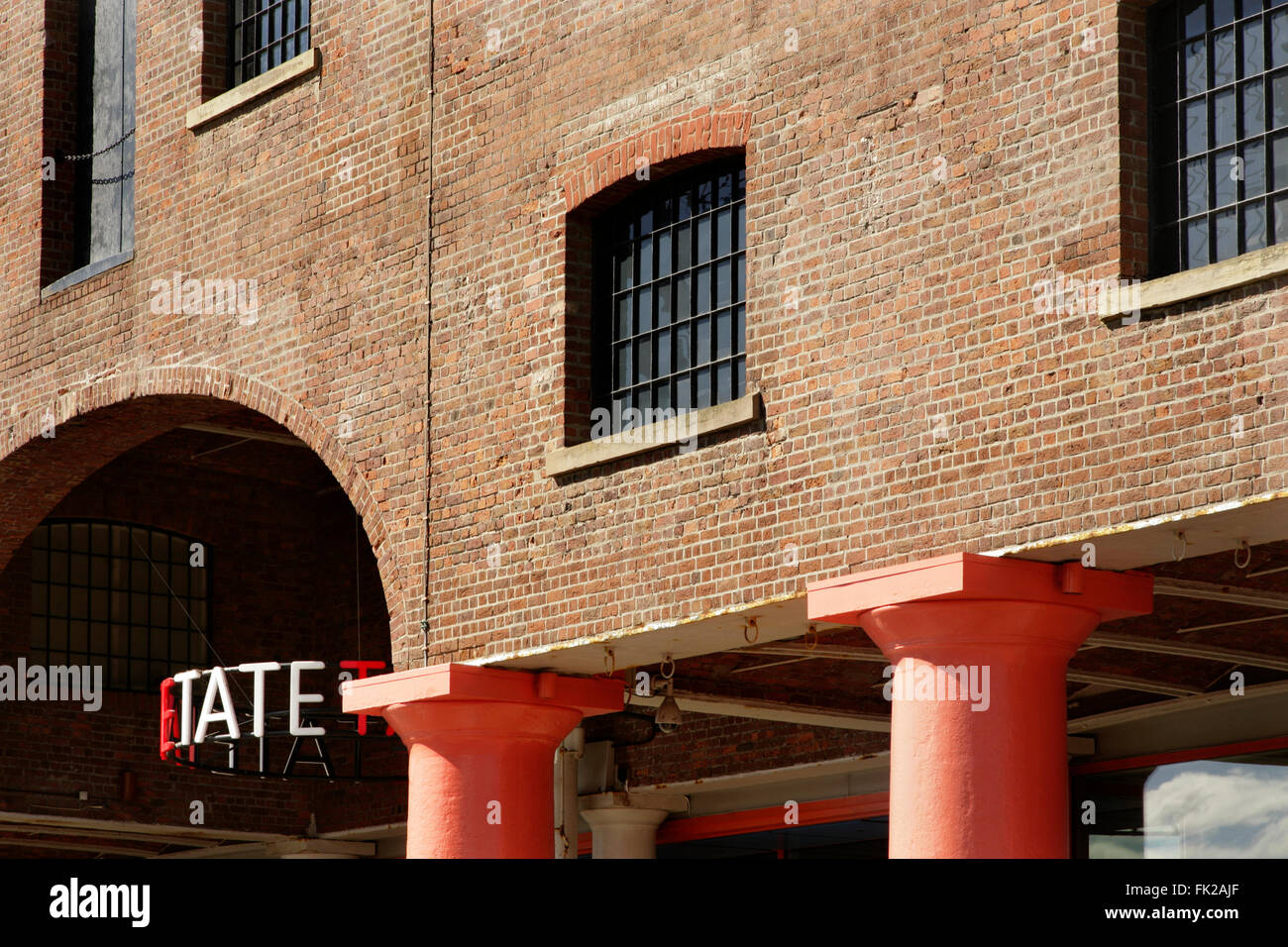 Tate Liverpool art gallery, Albert Dock, Liverpool Stock Photo Alamy