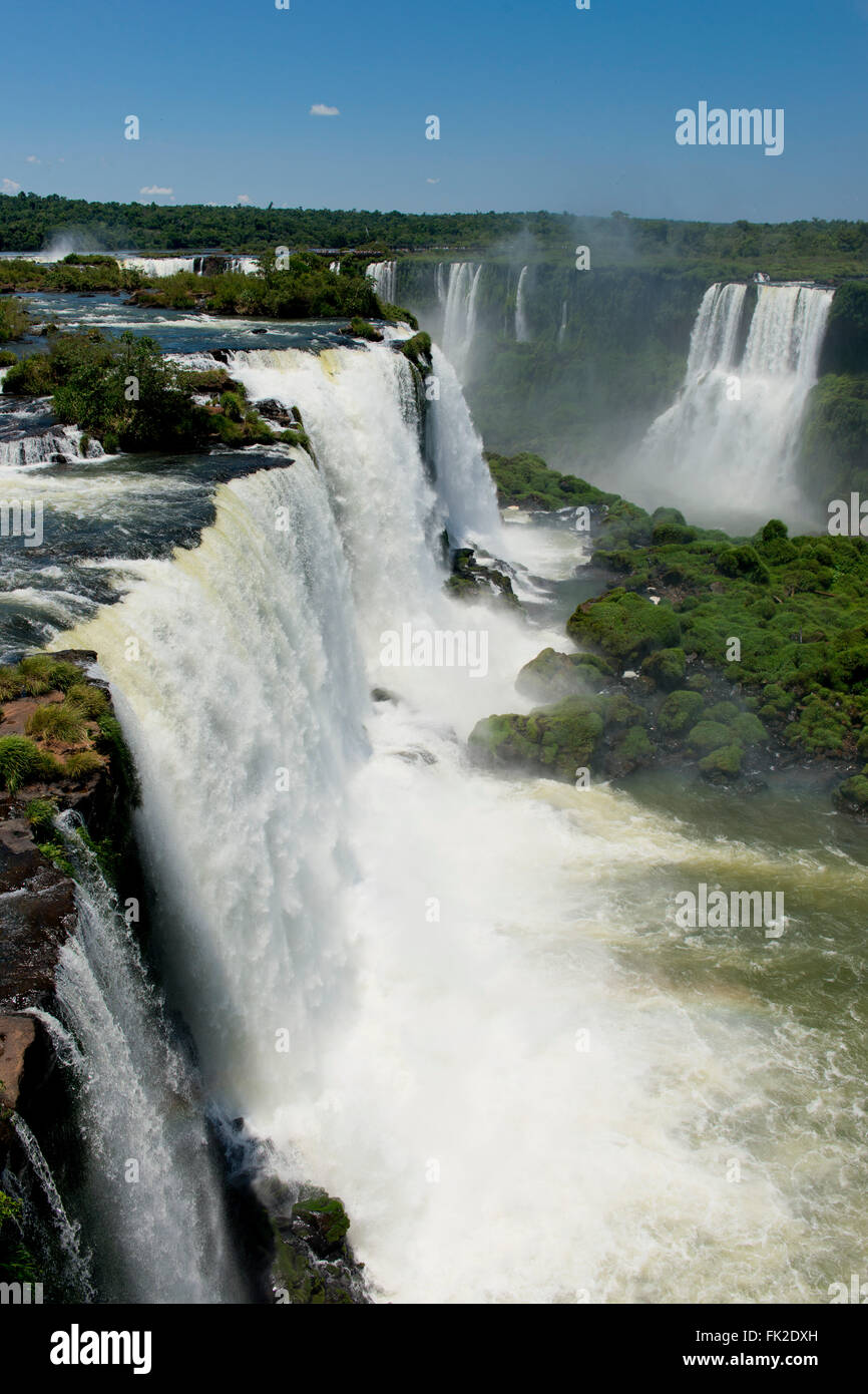 the magnificent garganta del diablo at the iguazu falls, one of the seven natural wonders of the world Stock Photo
