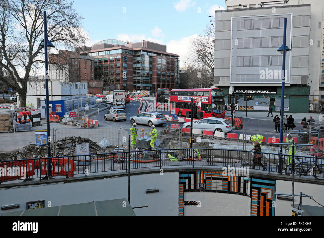 Roadworks and traffic at the Elephant & Castle roundabout ...