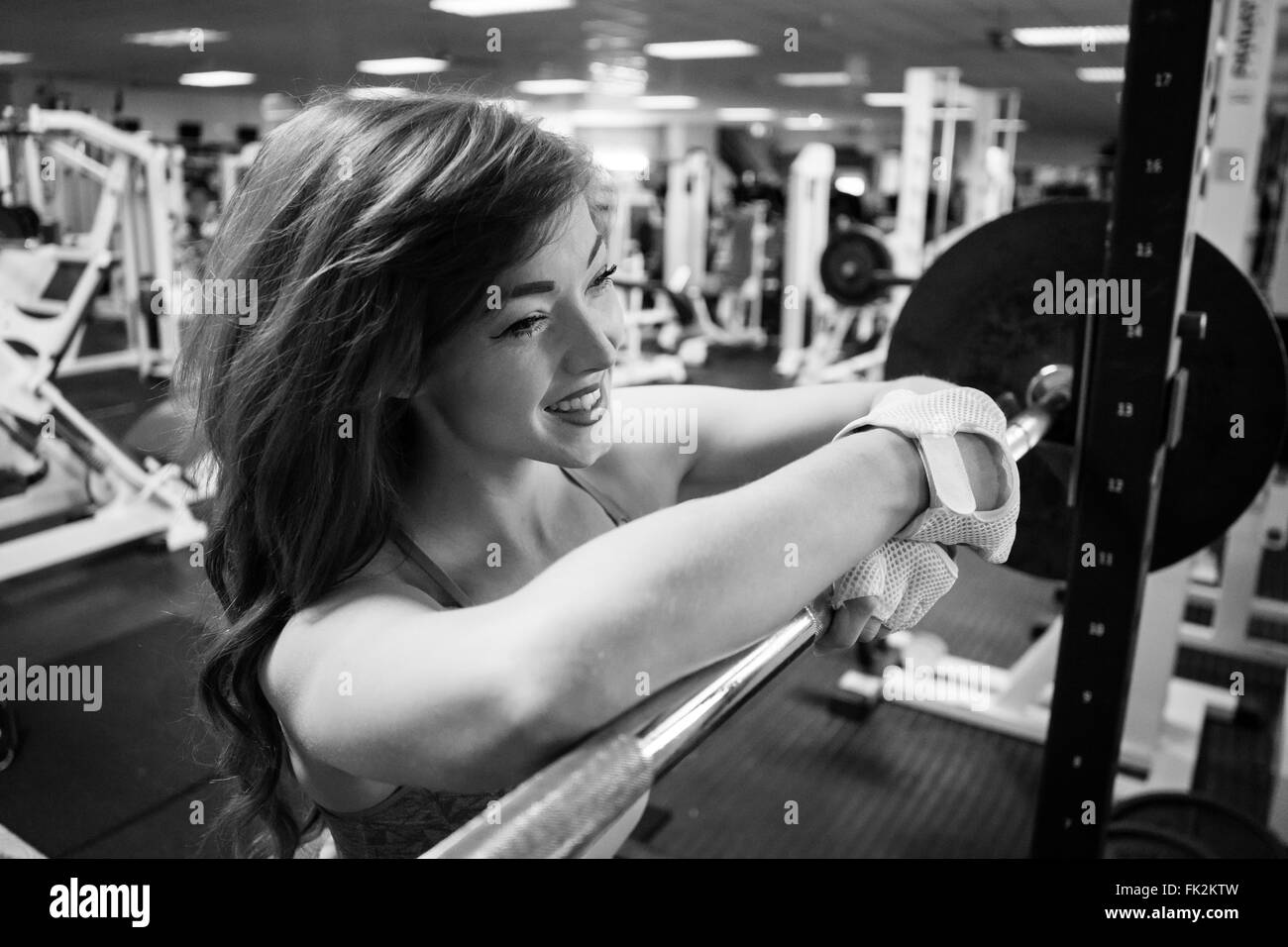 Squats rack hires stock photography and images Alamy