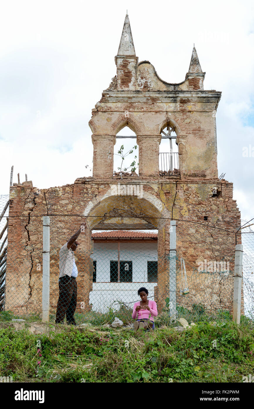 Trinidad, Cuba - 9 january 2016: People speaking in front of the ruins of Nostra Senora de la Candelaria church at Trinidad in C Stock Photo