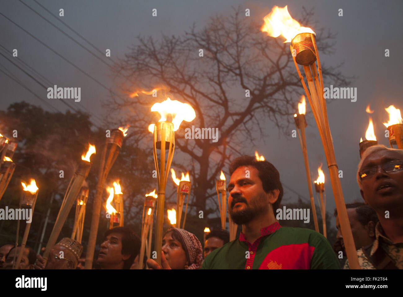 Dhaka, Bangladesh. 6th Mar, 2016. Ganajagaran Mancha takes out a torch procession to protest what it calls conspiracies to save war criminal Mir Quasem Ali, Dhaka, Bangladesh. A second leader of Bangladesh's largest Islamic party has been sentenced to death for war crimes committed during the 1971 war against Pakistan. © Suvra Kanti Das/ZUMA Wire/Alamy Live News Stock Photo