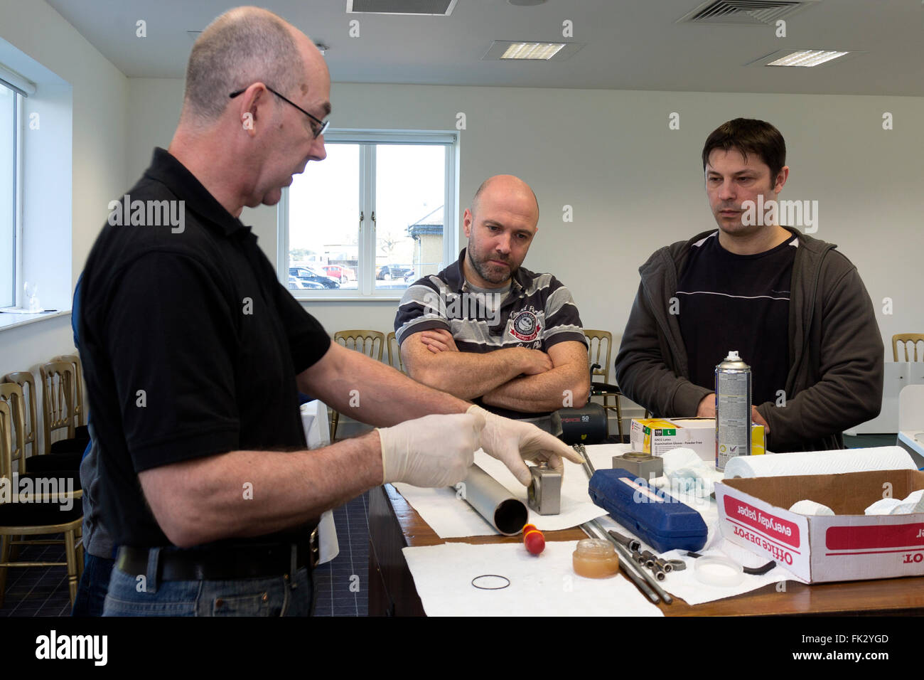 Practical trainings hi-res stock photography and images - Alamy