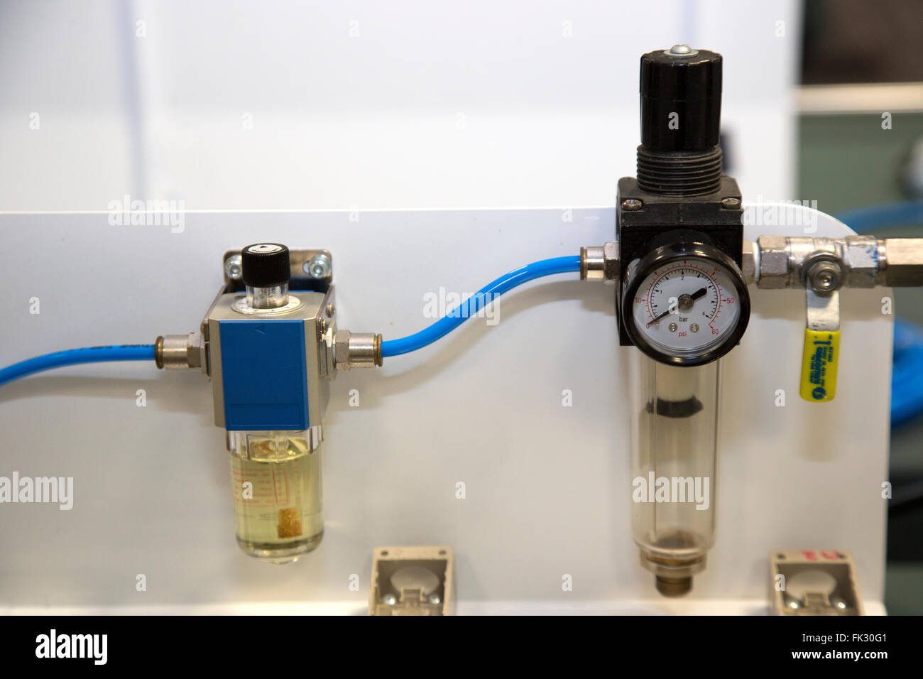 Pressure gauges used in pneumatics and engineering Stock Photo Alamy