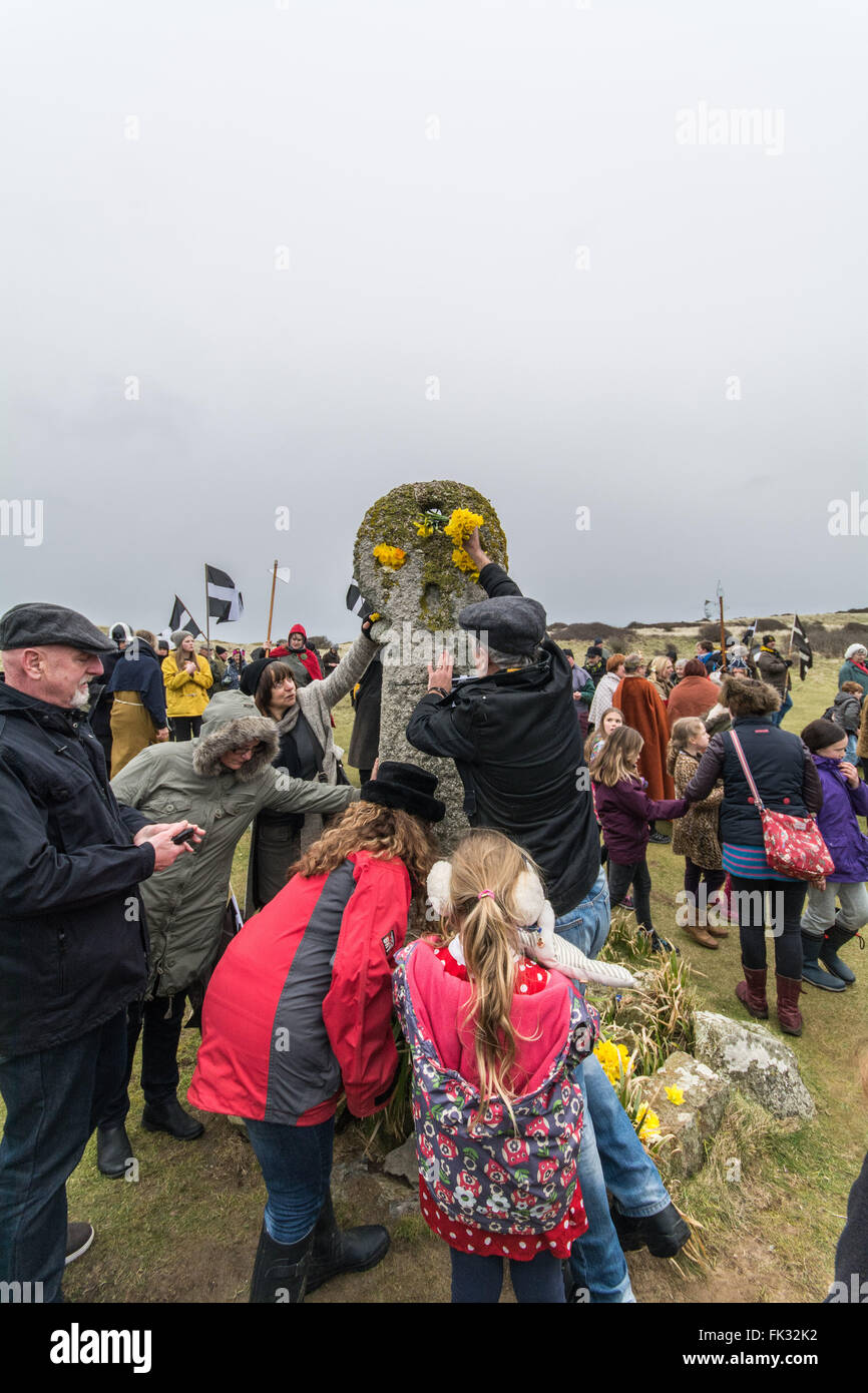 Perran Sands, Perranporth, Cornwall, UK. 6th March 2016. Hundreds of people attend the annual St Piran play, making a pilgramage to Perranporth and the site of St Piran's Oratory.  According to legend St Piran was washed up on the shores of Perranporth having being cast into the sea in Ireland, and became the patron saint of Tinners. Credit:  Simon Maycock/Alamy Live News Stock Photo