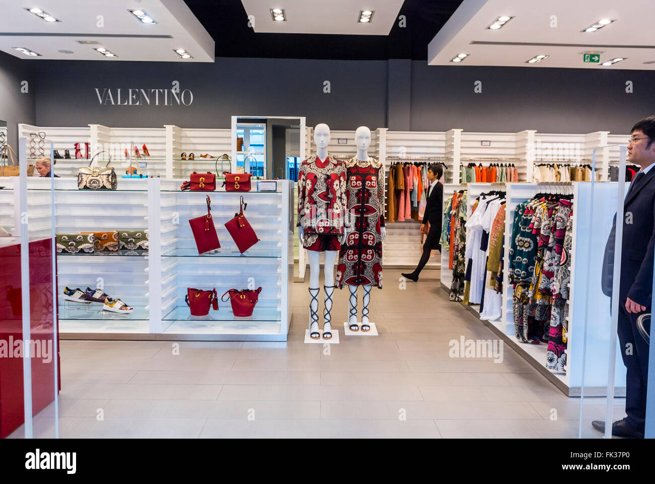 Paris, France, Interior, "La Vallée Village", Discount Luxury Mall,  Marne-la Vallée, Valentino Store, fashion designer Stock Photo - Alamy