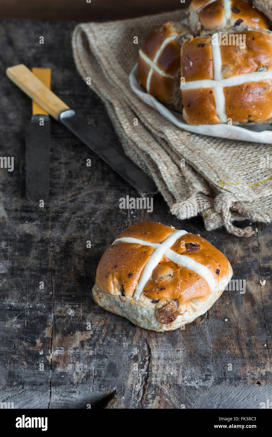 Traditional Easter hot cross buns Stock Photo Alamy