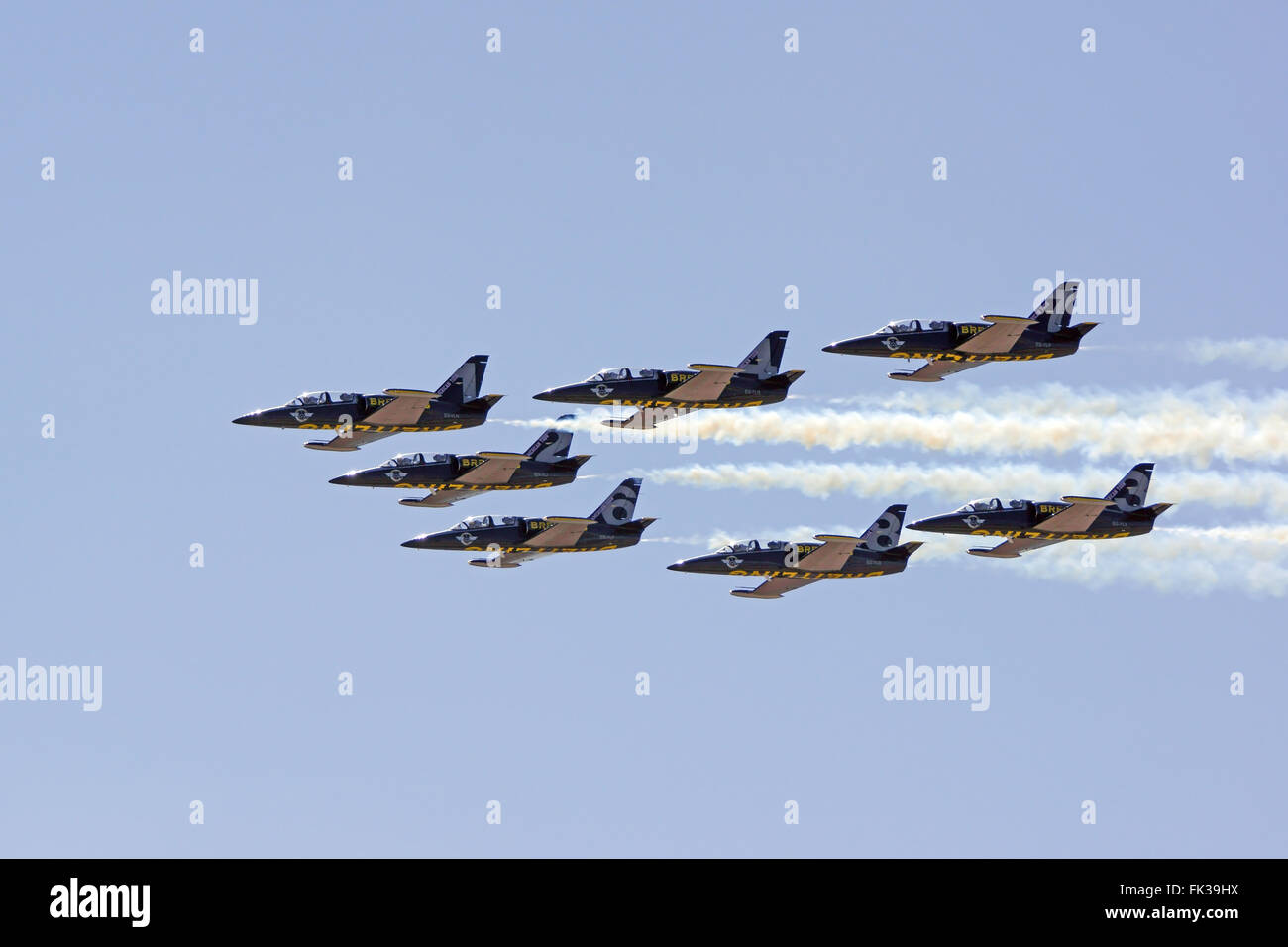 Jet fighters flying in formation at San Diego Air Show Stock Photo Alamy