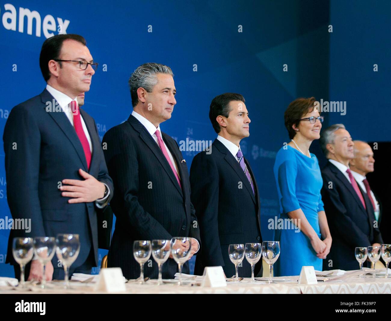Mexican President Enrique Pena Nieto, center, stands with the Board of Directors of Banco Nacional de Mexico known as Banamex Bank at the Hyatt Hotel March 6, 2016 in Mexico City, Mexico. (L to R): Mexican Finance Minister Luis Videgaray, CEO Banamex Ernesto Torres, President Enrique Pena Nieto, CEO Citi Latin America Jane Fraser. Stock Photo