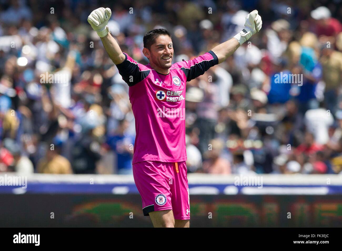 Mexico City, Mexico. 6th Mar, 2016. Cruz Azul's goalkeeper Jesus Corona celebrates a score during the match of Closing Tournament of MX League against UNAM's Pumas at University Olympic Stadium in Mexico City, capital of Mexico, on March 6, 2016. The game ended 2-2. © Alejandro Ayala/Xinhua/Alamy Live News Stock Photo