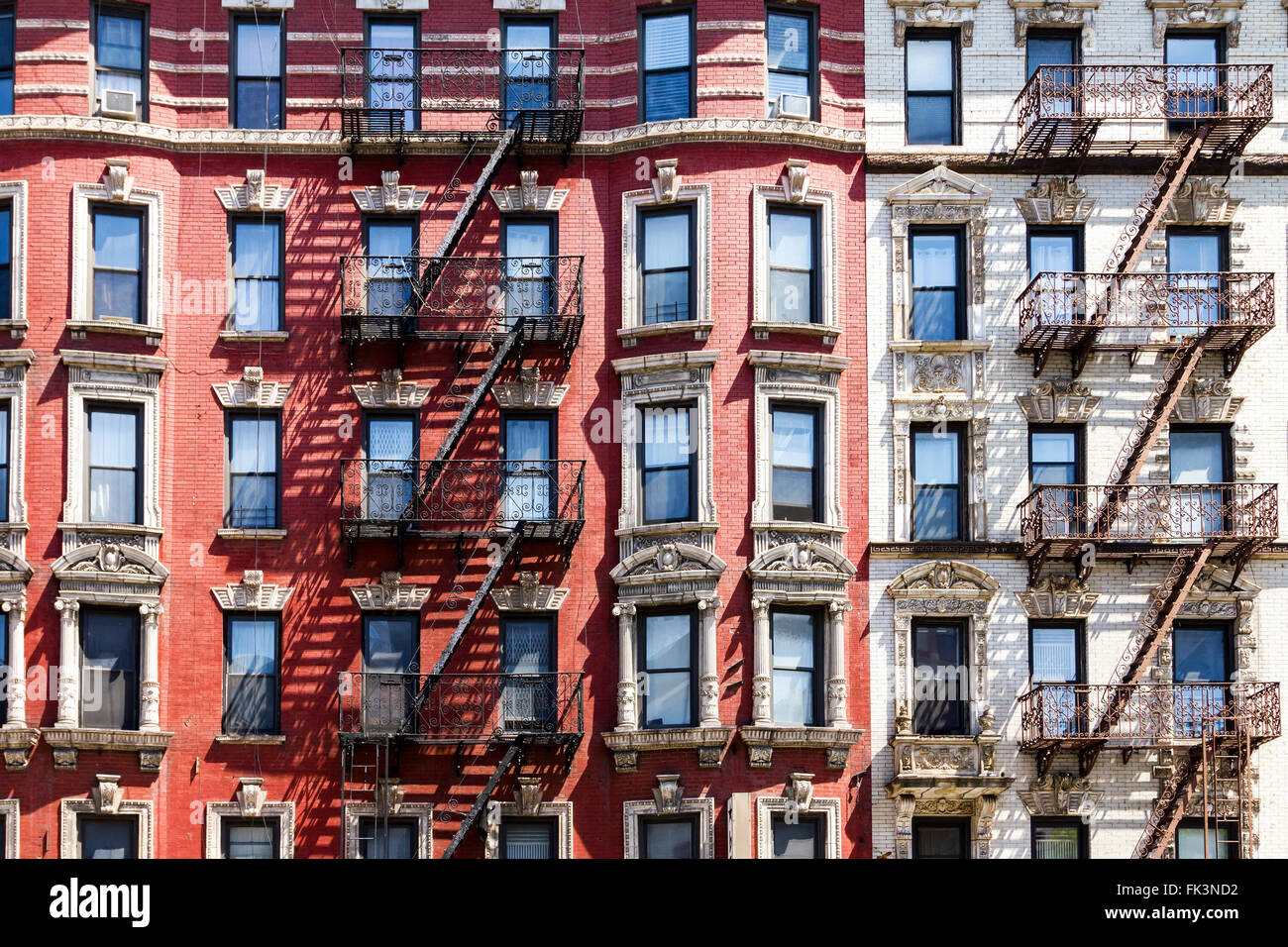 Manhattan brick building windows hi-res stock photography and 