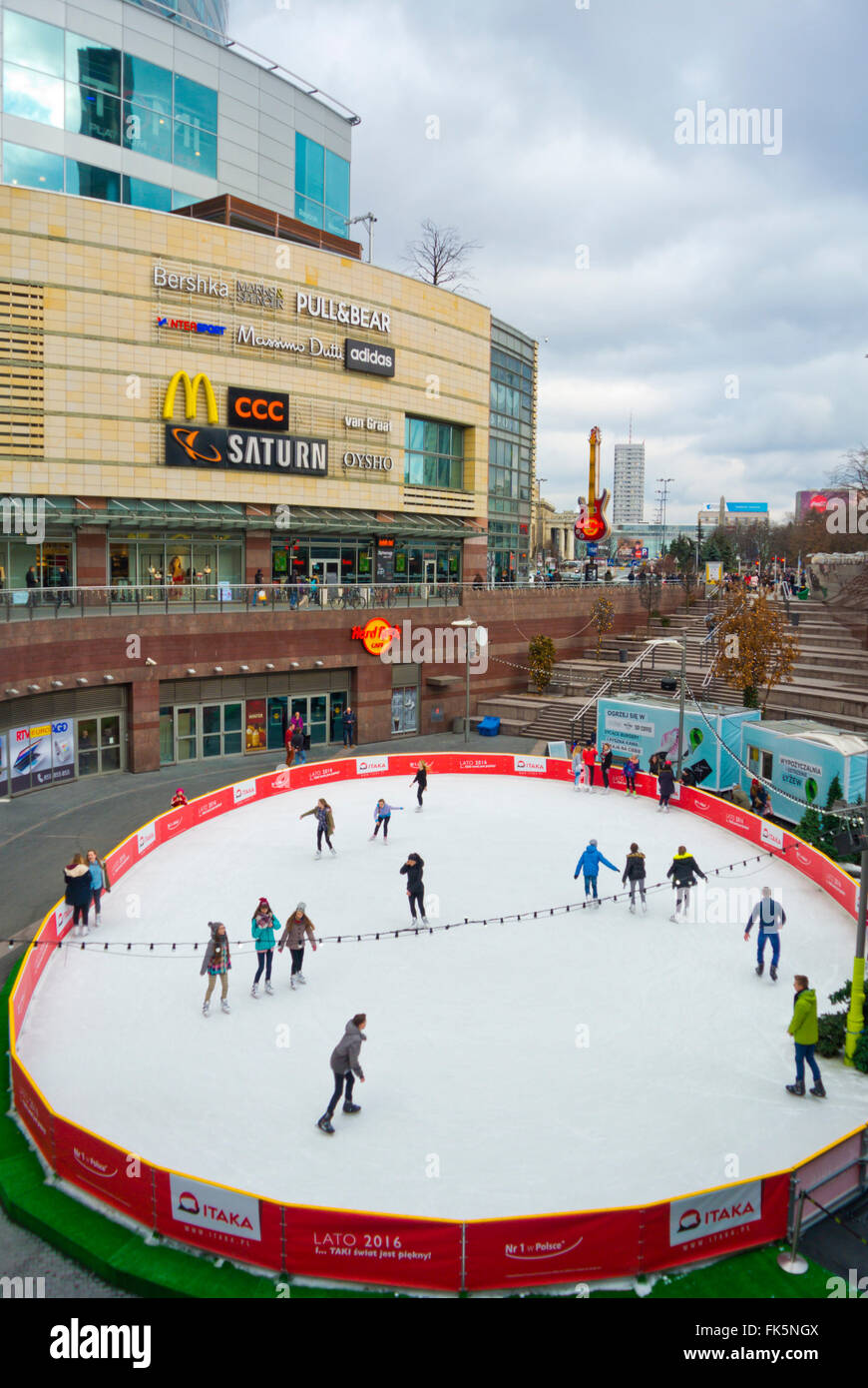 Ice skating rink, between main train station and Zlote Tarasy shopping  mall, Warsaw, Poland Stock Photo - Alamy
