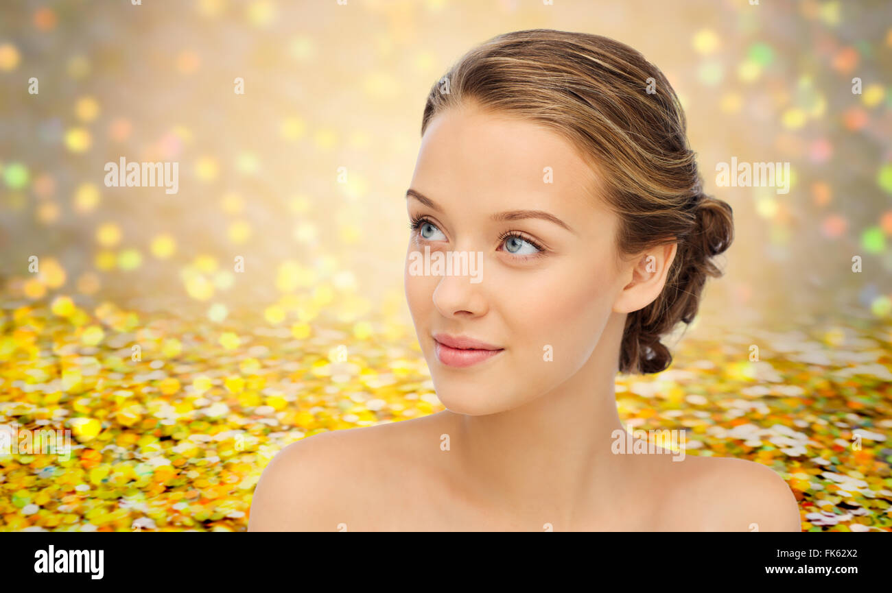 smiling young woman face and shoulders Stock Photo - Alamy