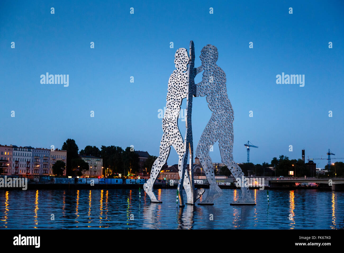 Molecule Man, 30 meter high sculptures of the American artist Jonathan Borofsky in the river Spree, Kreuzberg, Berlin, Germany Stock Photo