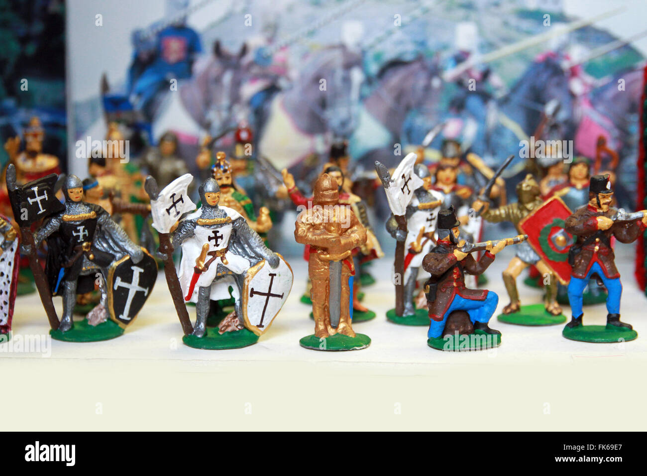 miniature lead soldiers