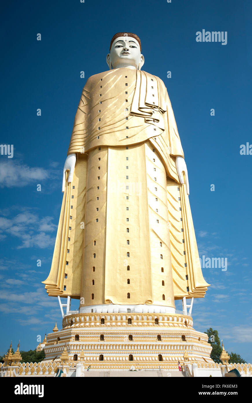 Lay Kyun Sakkya Standing Buddha, standing 129 metres high with 31 floors, Monywa township, Sagaing Division Stock Photo