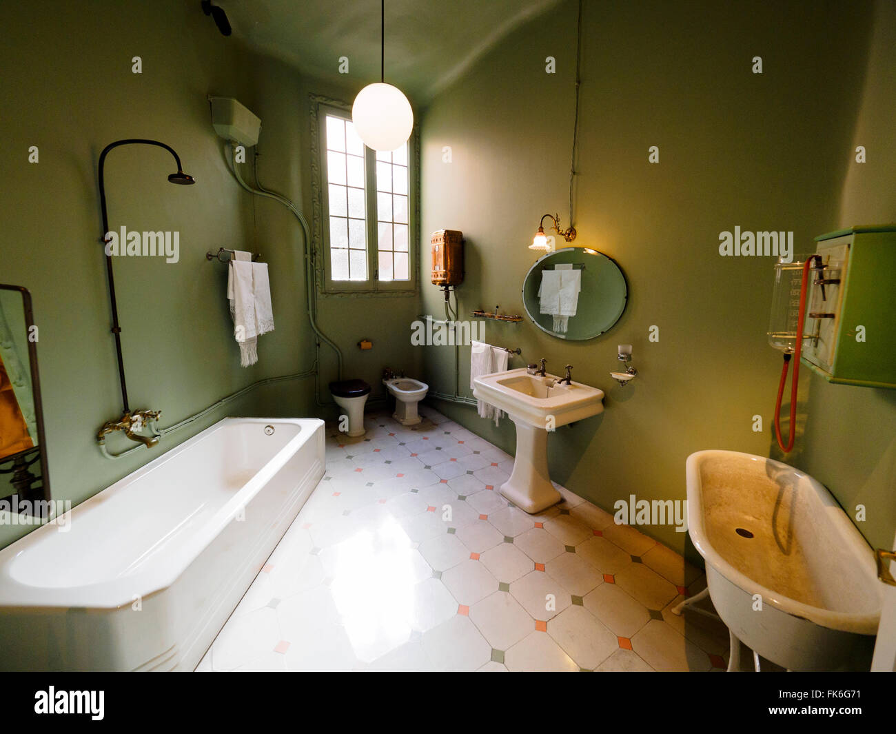 Bathroom casa hi-res stock photography and images - Alamy