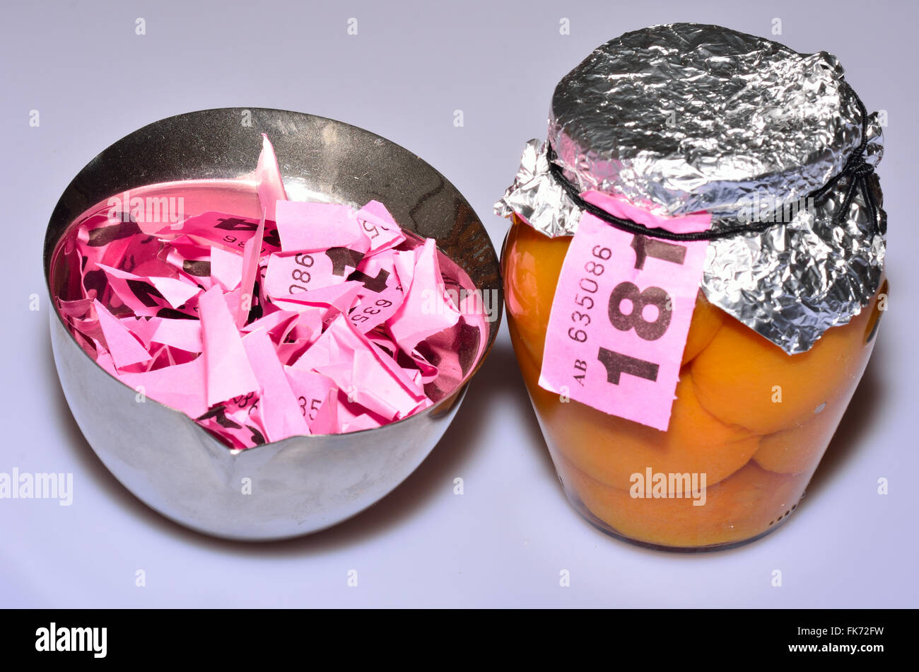 Bottle raffle hires stock photography and images Alamy