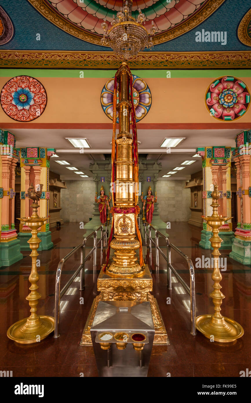Hindu prayer shrine hi-res stock photography and images - Alamy