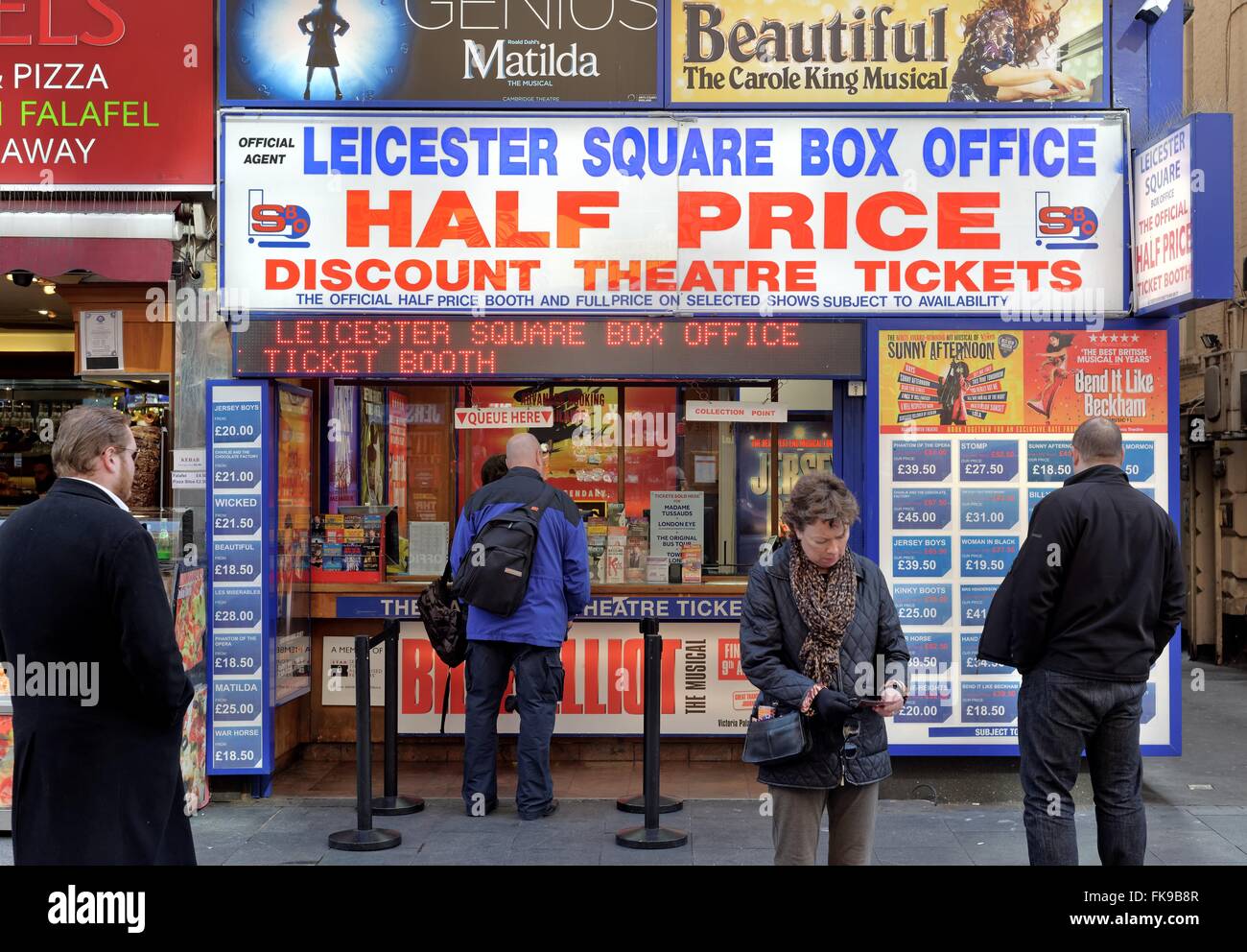 Theatre Ticket Kiosk In Leicester Square West End London Stock Photo Alamy