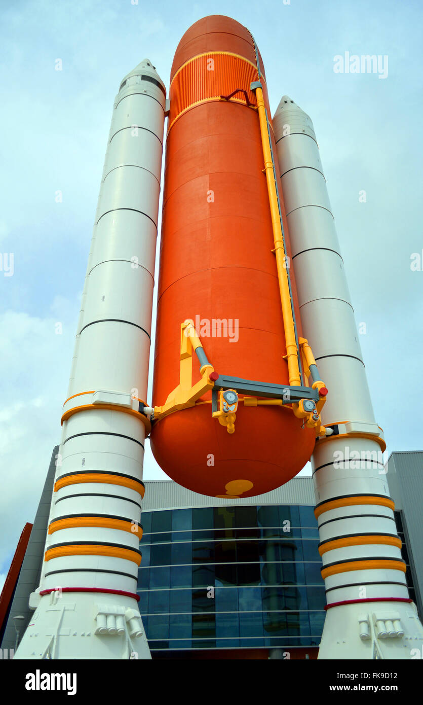 Space Shuttle Solid Rocket Boosters and External Tank on display at Kennedy Space Center Stock Photo
