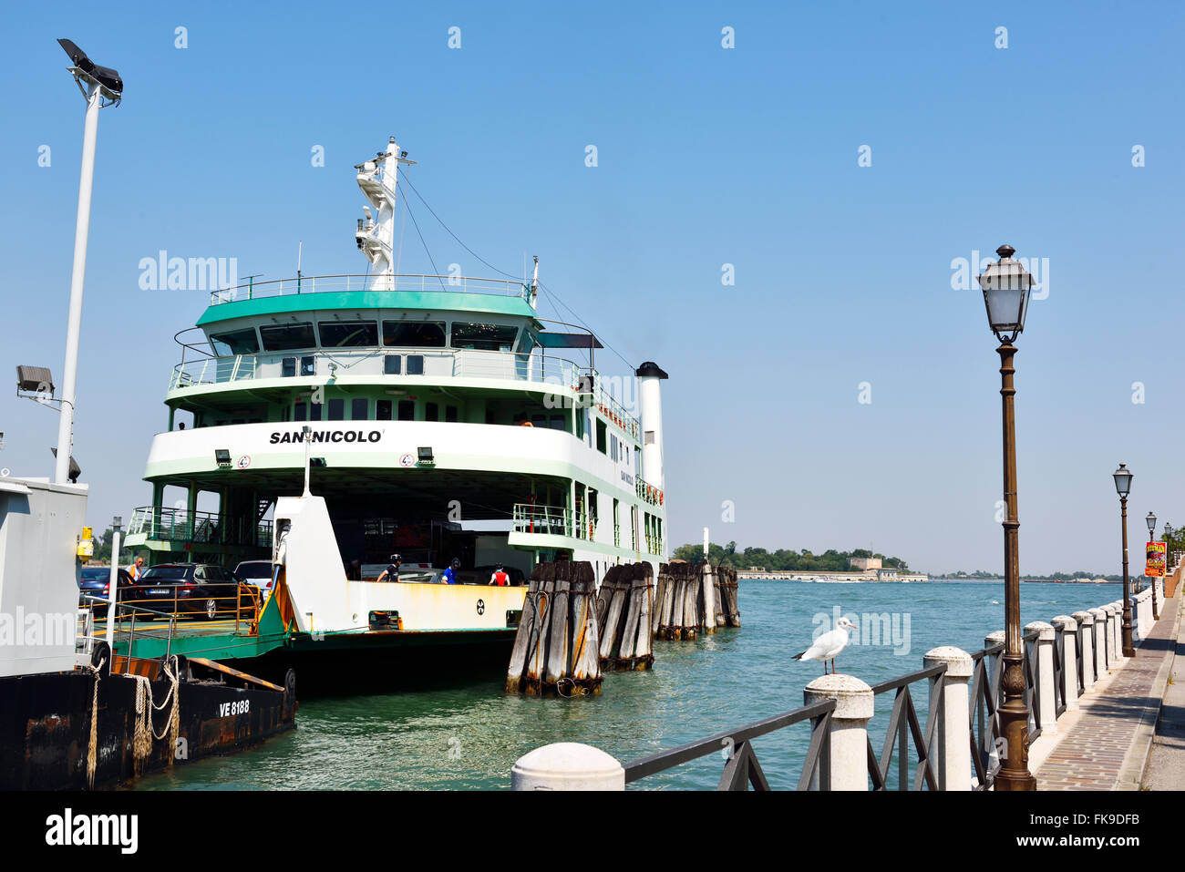 prenotazione ferry boat venezia lido