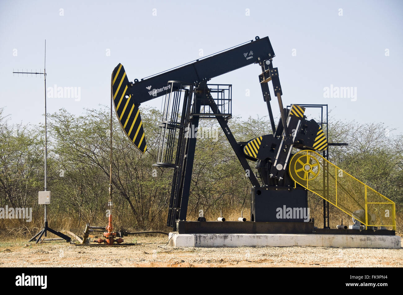 Unit poco pumping oil producer in semi-arid RN Stock Photo