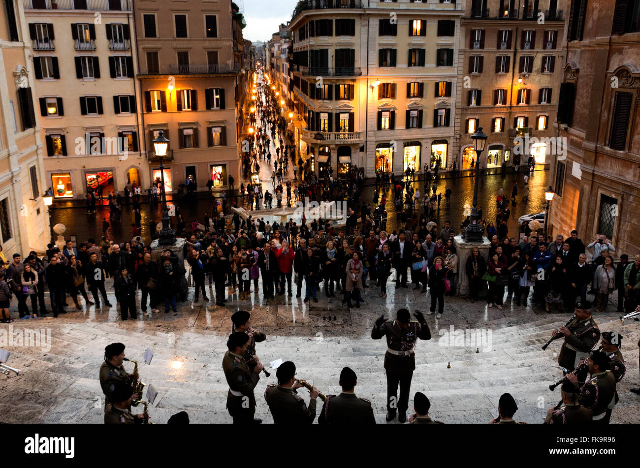 Spanish concert crowd hires stock photography and images Alamy