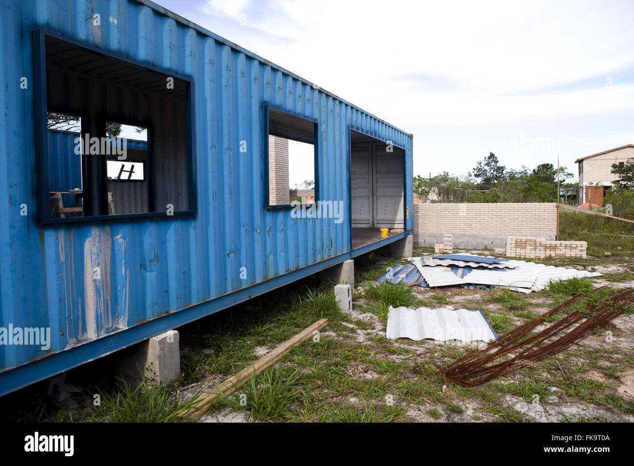 Construction of a villa from reusing a container Stock Photo