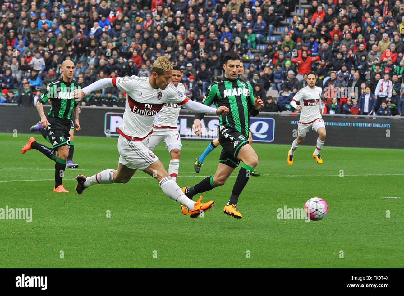 Reggio Emilia, Italy. 06th Mar, 2016. Keisuke Honda Milan's forward and national team of Japan during the Serie A football match between Sassuolo and AC Milan at Mapei Stadium in Reggio Emilia. US Sassuolo Calcio vs AC Milan Serie A football championship 2015/2016. US Sassuolo Calcio wins 2 - 0 over AC Milan. Joseph Alfred Duncan and Nicola Domenico Sansone are the scorers. Credit:  Massimo Morelli/Pacific Press/Alamy Live News Stock Photo