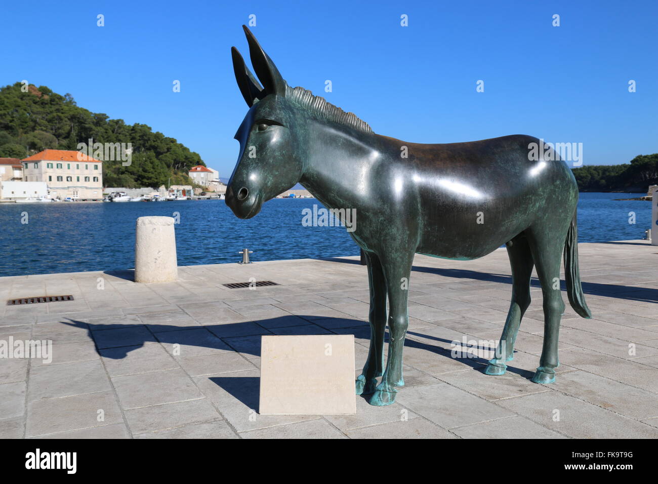 Donkey Statue in the town Jelsa on the island of Hvar Stock Photo Alamy