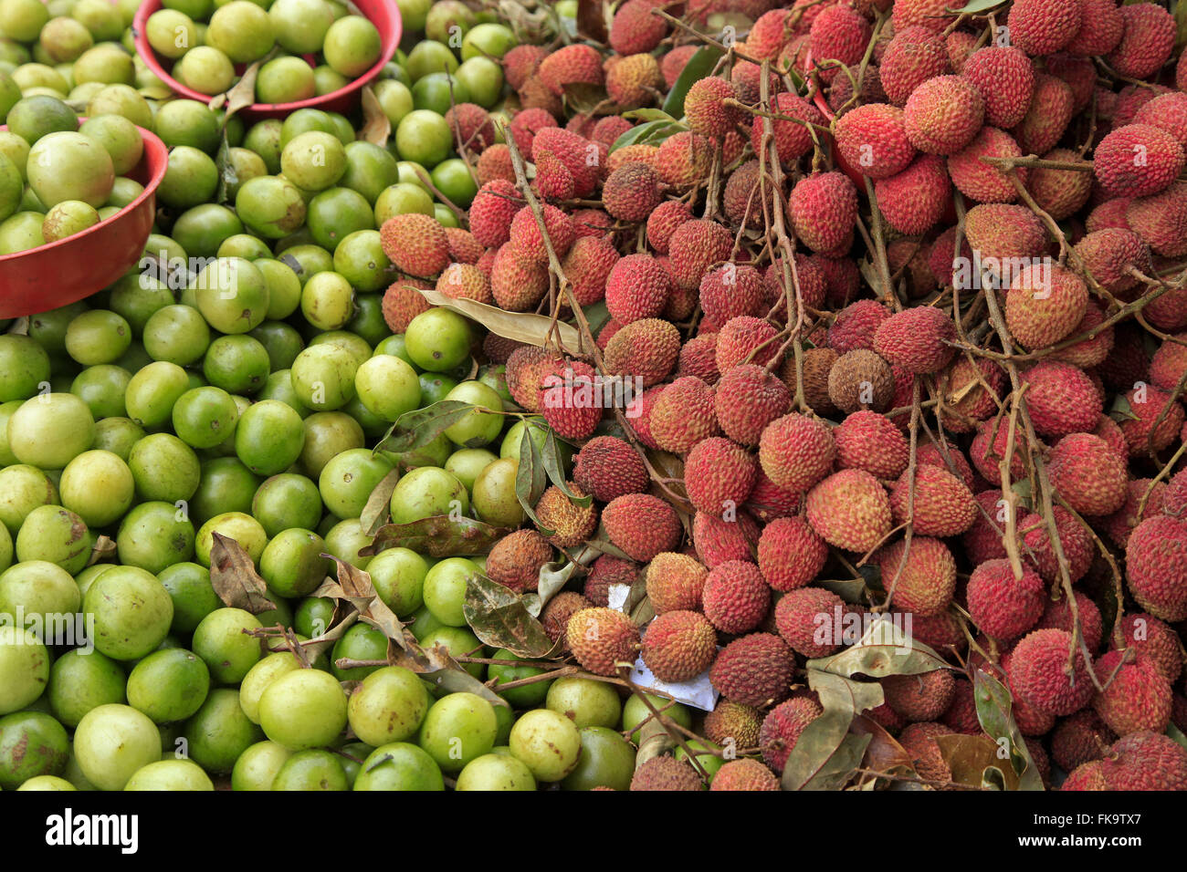 Detail of lychee and umbu sale in Santa Rosa Street Stock Photo