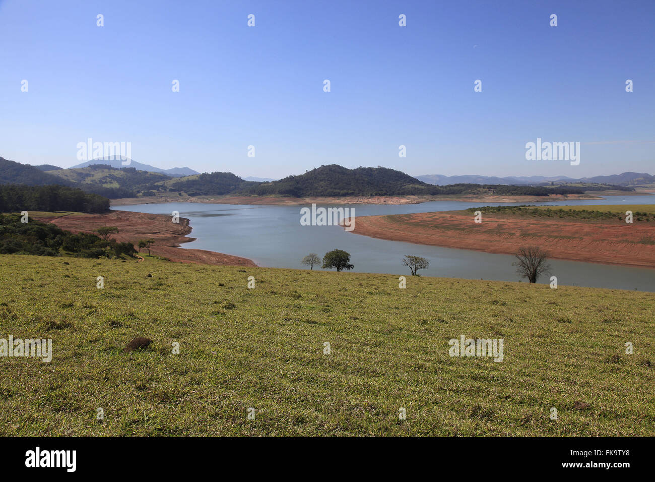 Dam formed by Jaguari Jacarei and rivers in the period of severe drought Stock Photo