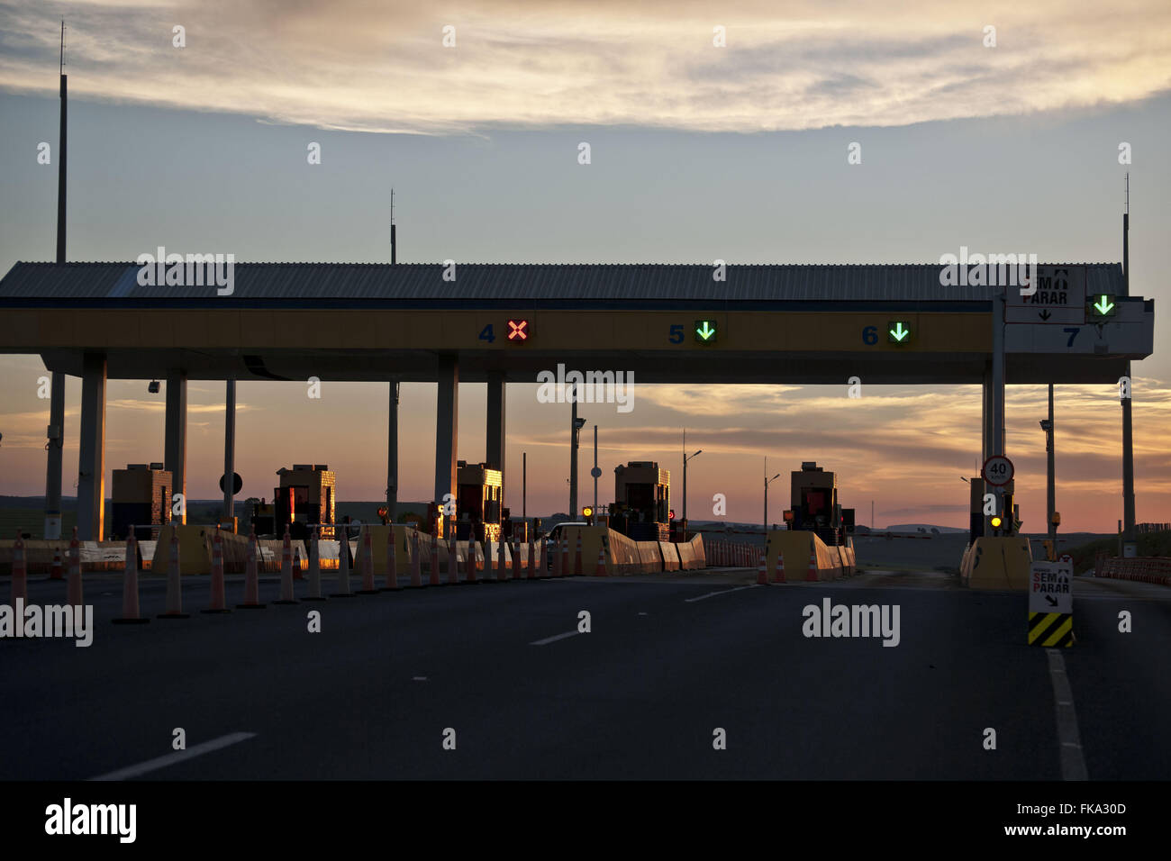 Toll road booth motorway hi-res stock photography and images - Alamy