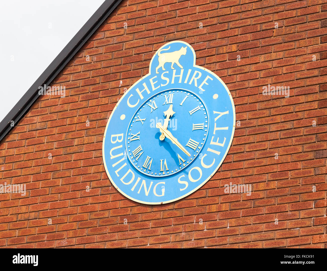 Clock gable hi-res stock photography and images - Alamy