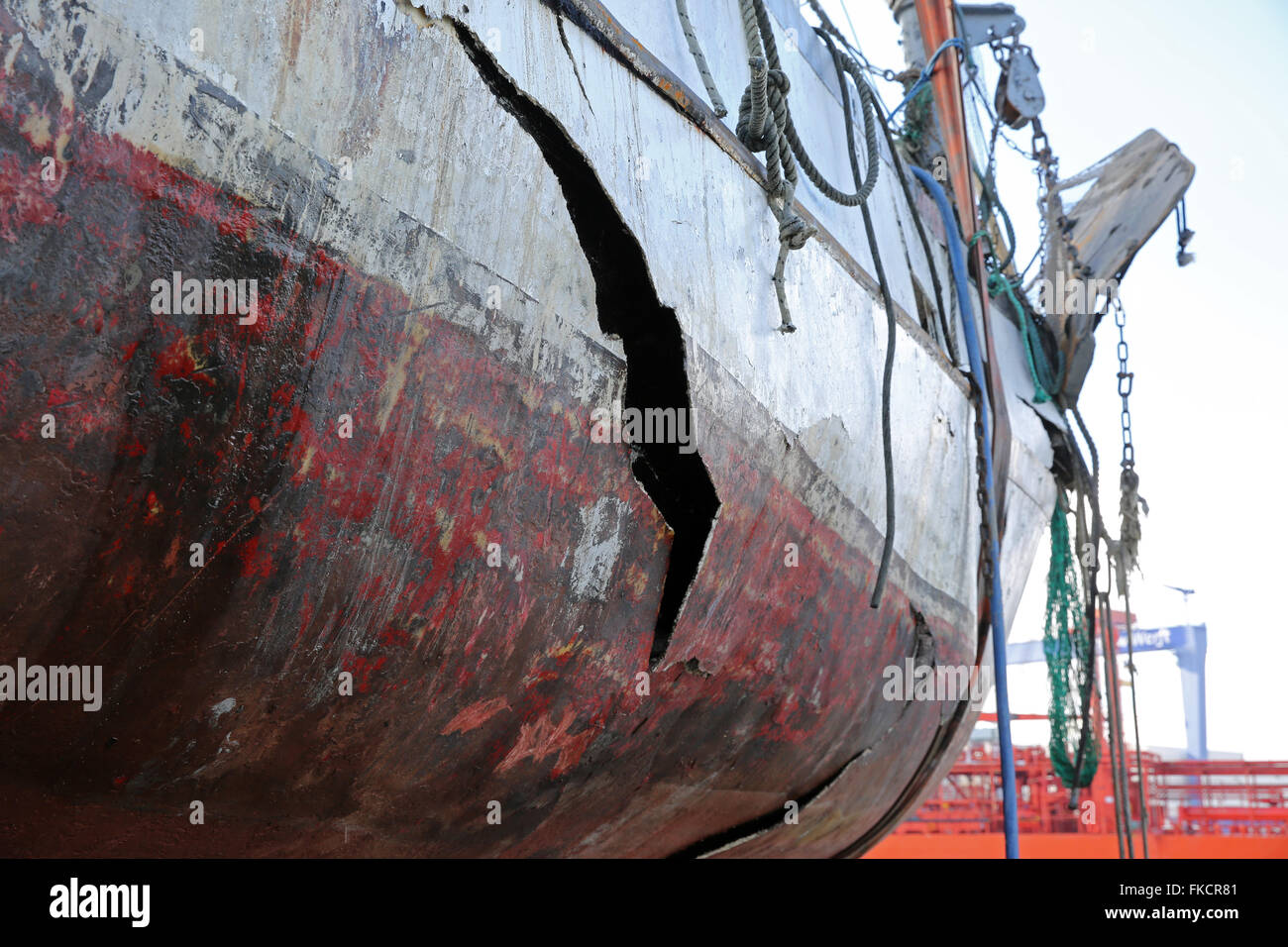 Rostock, Germany. 08th Mar, 2016. After salvaging, the floating crane ...
