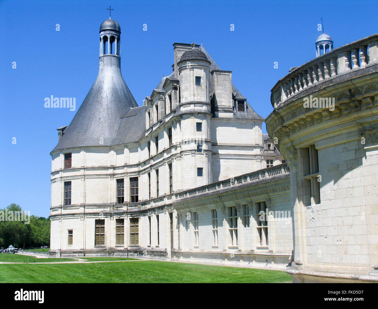 Corner tower of Château de Chambord Stock Photo Alamy