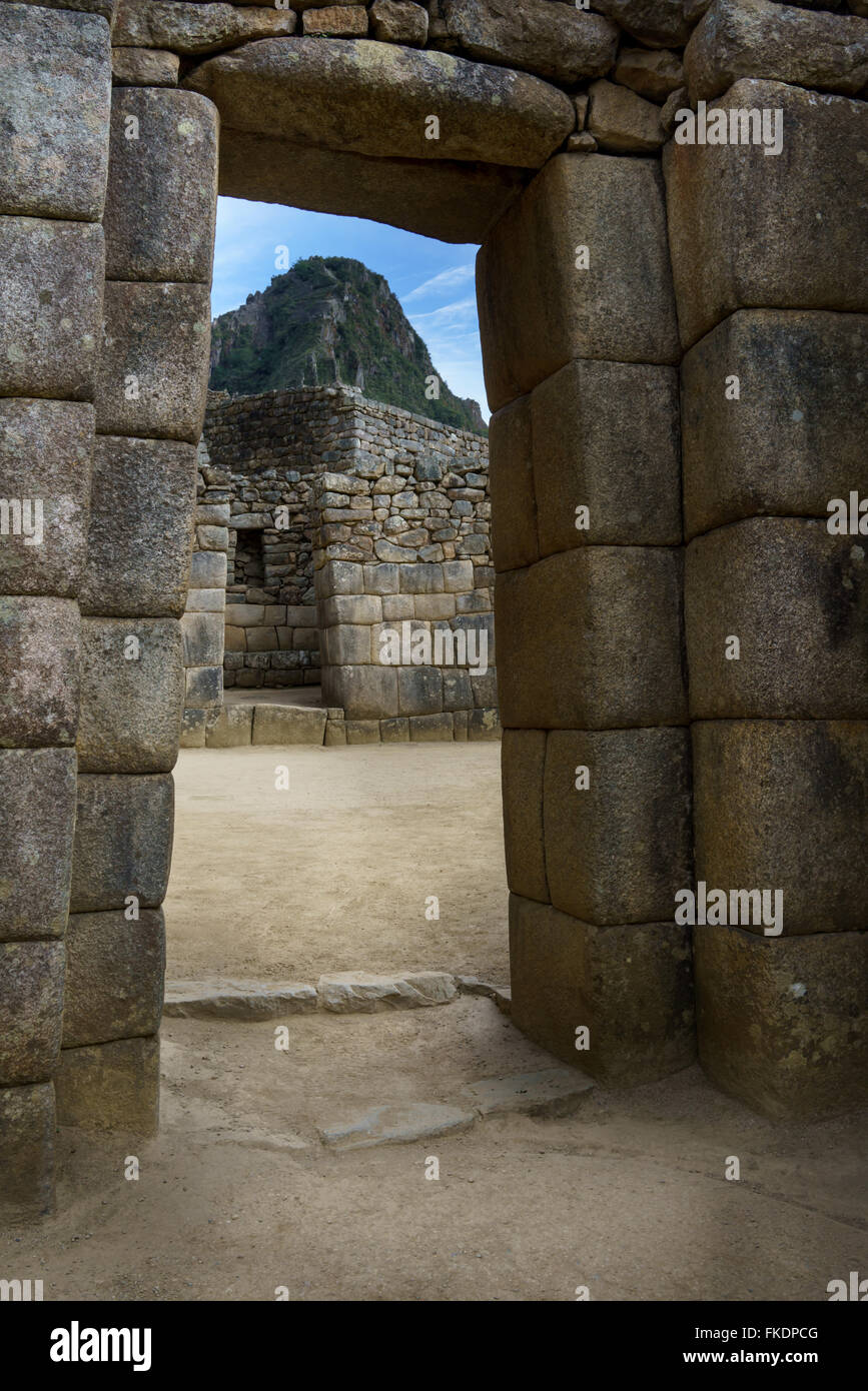 Machu picchu stone wall hi-res stock photography and images - Alamy