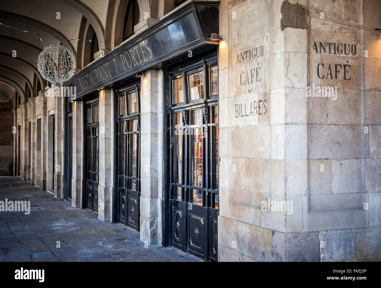 Restaurant 7 Portes, Barcelona Stock Photo - Alamy