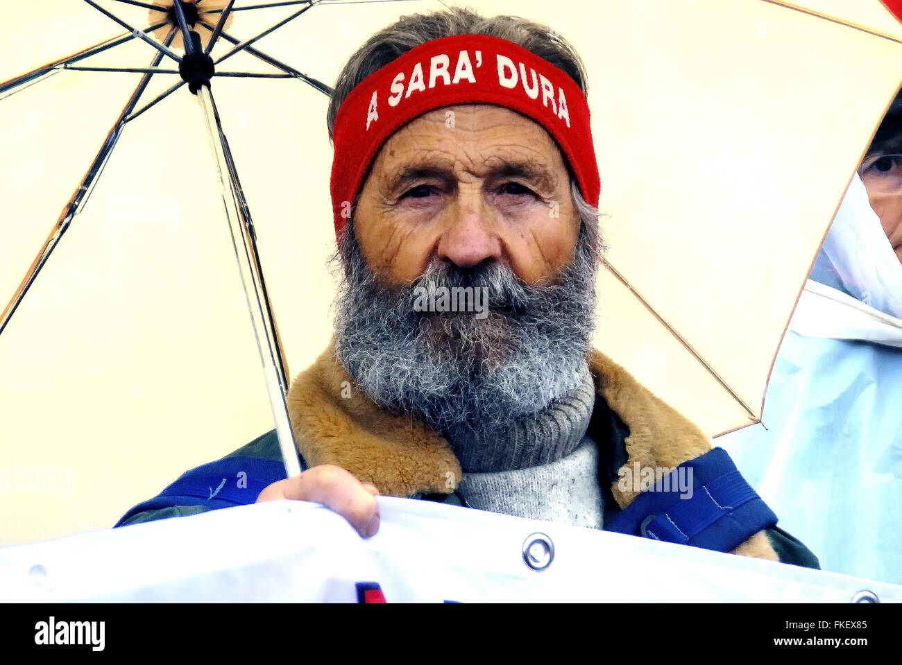 Venice, Italy. 8th March, 2016. On the occasion of the Renzi-Hollande summit meeting in Venice, a thousand people march through Venice, to protest against Libya war and against great works such as the Turin-Lion high-speed rail and oil-well drilling. Delegations of many movements arrived from all over Italy : NO TAV, NO TRIV, NO MOSE; NO DAL MOLIN, NO GRANDI NAVI. Credit:  Ferdinando Piezzi/Alamy Live News Stock Photo