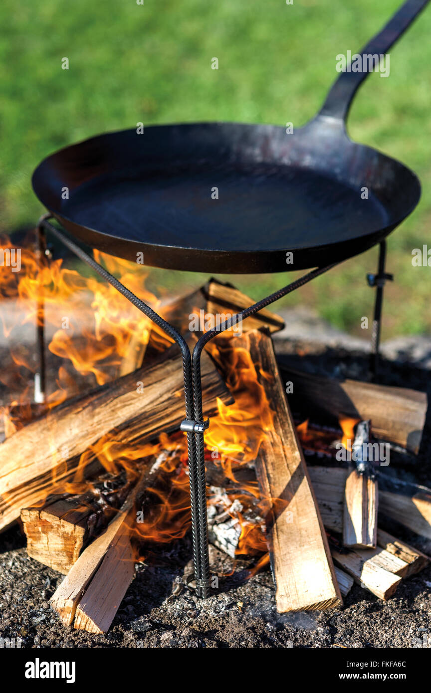 pan on fire Stock Photo Alamy