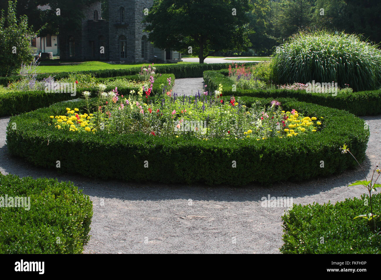 Canandaigua, New York, Sonnenberg Gardens and Mansion State Park, flower filled circle of