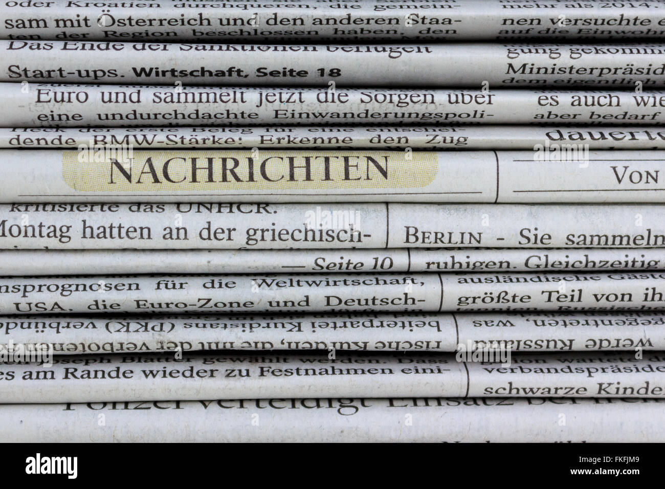 Nachrichten, markiertes Wort in Zeitung Stock Photo