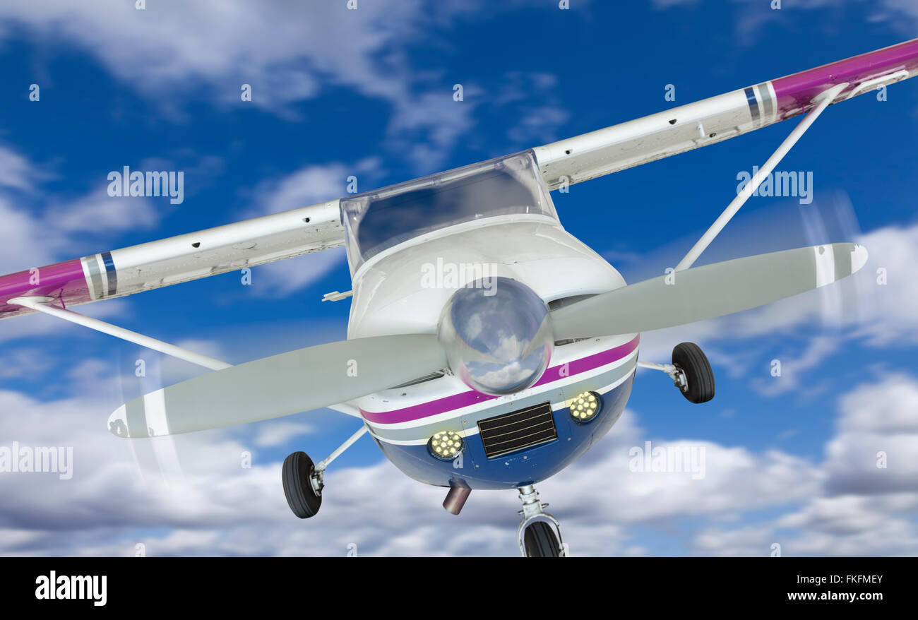 The Front Of A Cessna 172 Single Propeller Airplane In The Sky Stock Photo Alamy