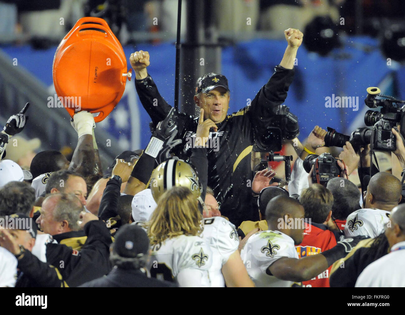 New Orleans Saints fans celebrate a 24-23 win over the Baltimore Ravens  after an NFL game at M&T Bank Stadium in Baltimore, Maryland, October 21,  2018. Photo by David Tulis/UPI Stock Photo - Alamy