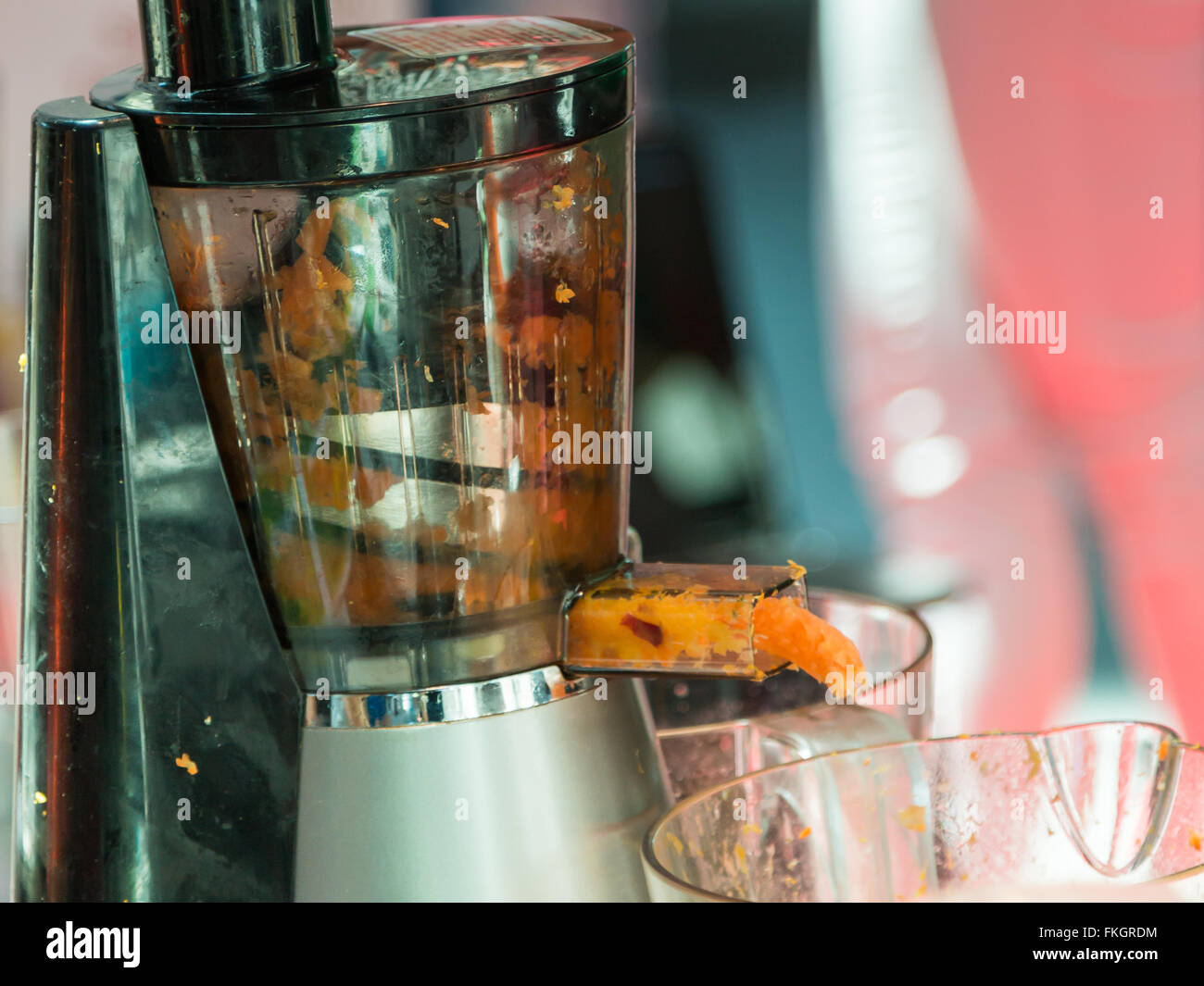Machine Ou Mixer De Jus D'orange Photo stock - Image du boisson, citron:  55146368