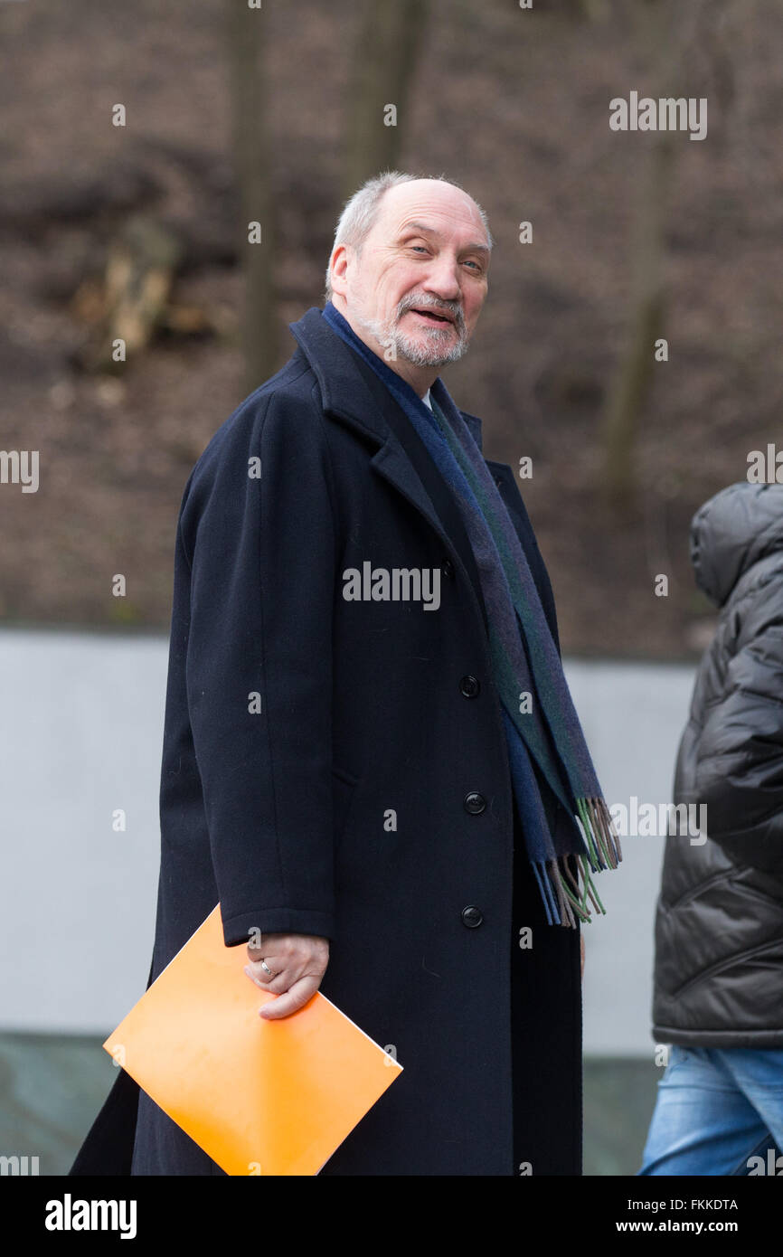 Warsaw, Poland. 9th March, 2016. Minister of national defence, Antoni Macierewicz in front of the National Security Bureau's Headquarters before National Security Council meeting on 09 March 2016 in Warsaw, Poland. Credit:  MW/Alamy Live News Stock Photo