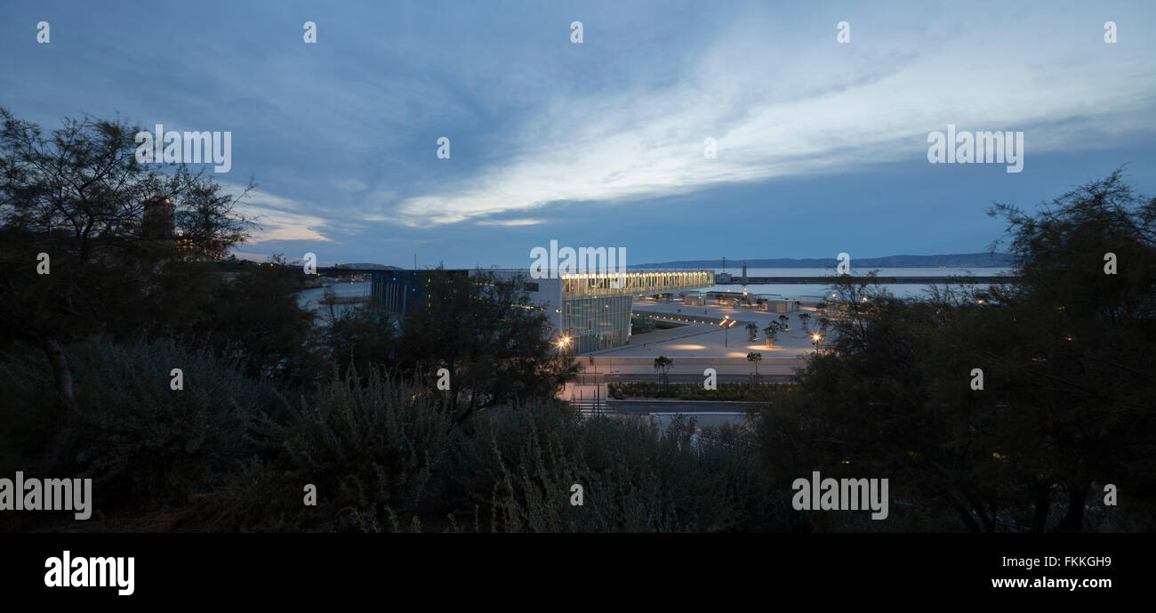 Villa Mediterranee, a 21st century building complex in the heart of the city of Marseille, designed by Stefano Boeri, Gianandrea Barreca, and Giovanni La Varra de Boeri Studio Stock Photo