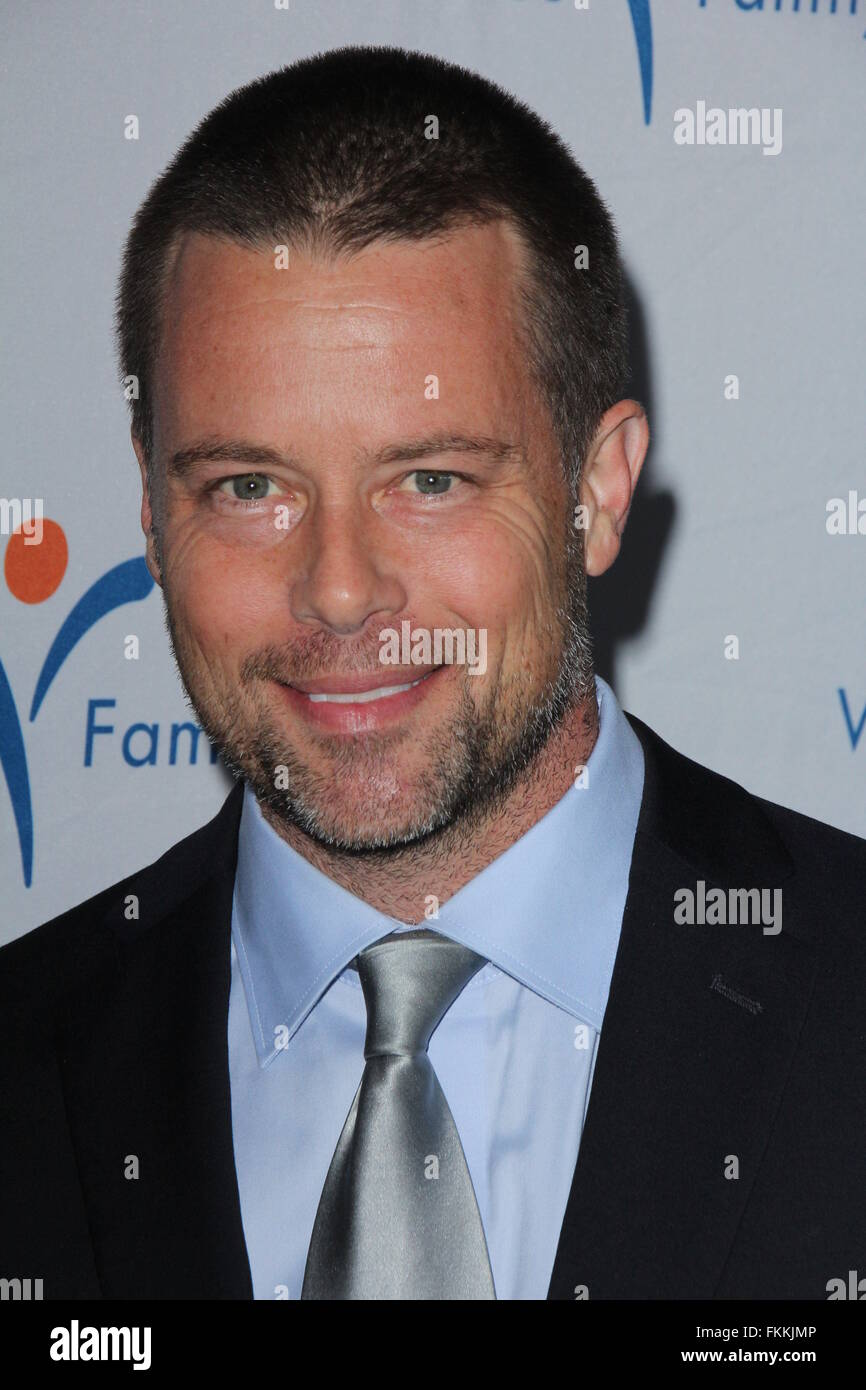 Brad rowe hi-res stock photography and images - Alamy